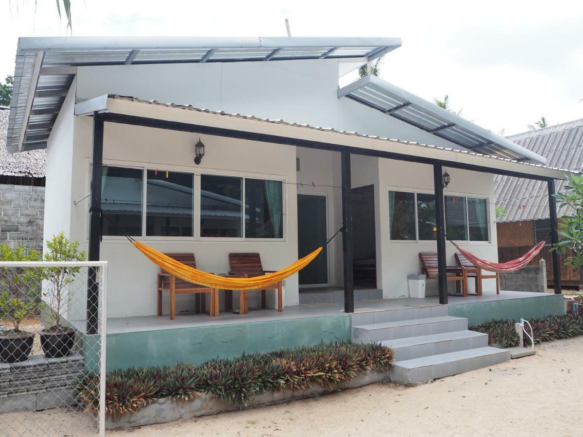 Bluesky Beach Bungalows Ko Lanta Eksteriør billede